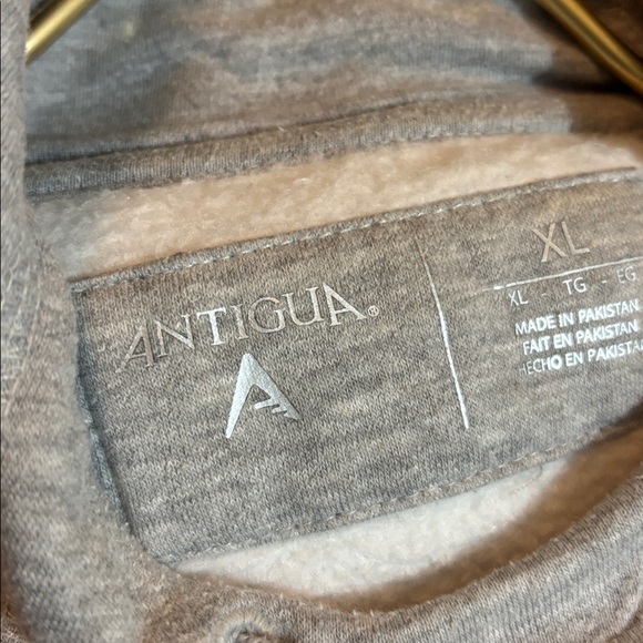 Antigua Gray Philadelphia 76ers Crewneck Sweatshirt with Blue & Red Logo - Picture 7 of 10